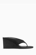 Alaïa Alaa Cube 75 Thong Sandals in Suede